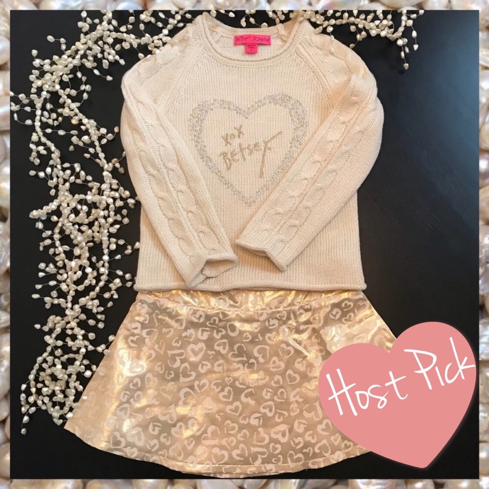 BETSEY JOHNSON 2 Pc Set Heart Sweater Skirt